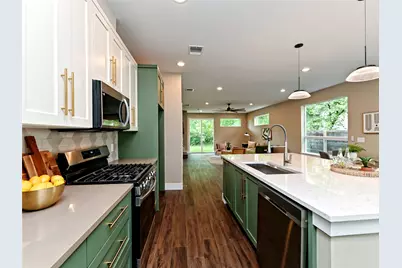 1202 Cometa Street #B, Austin, TX 78721 - Photo 11