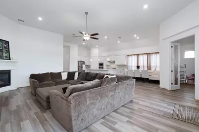 504 Pulitzer Drive, Hutto, TX 78634 - Photo 5