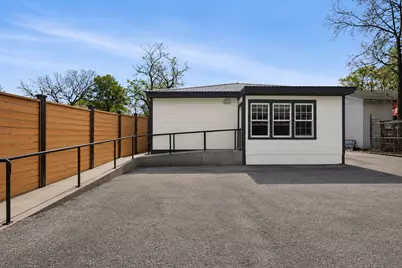2120 Oxford Avenue, Austin, TX 78704 - Photo 9