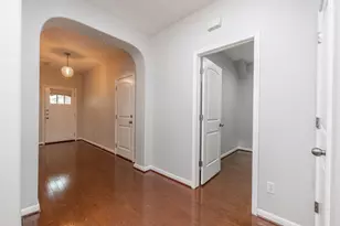2329 Amur Dr, Austin, TX 78745 - Photo 9