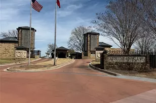 204 Dominion Dr, Horseshoe Bay, TX 78657 - Photo 1