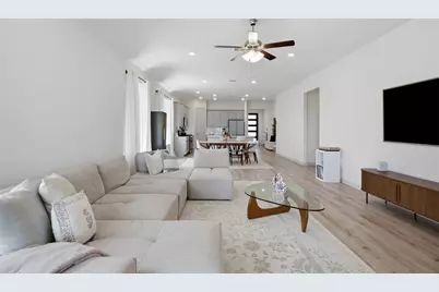 1636 Flying Horseshoe Bend, Georgetown, TX 78628 - Photo 11