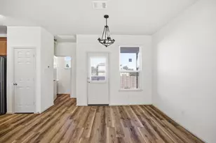 408 Azurite Dr, Jarrell, TX 76537 - Photo 7