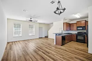 408 Azurite Dr, Jarrell, TX 76537 - Photo 11