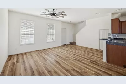 408 Azurite Drive, Jarrell, TX 76537 - Photo 5