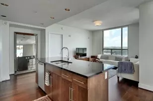 300 Bowie St, Austin, TX 78703 - Photo 13