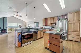 19519 Draper Mountain Trail, Lago Vista, TX 78645 - Photo 29