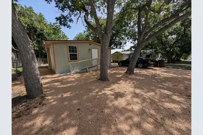 320 Laredo Street, Lockhart, TX 78644 - Photo 1