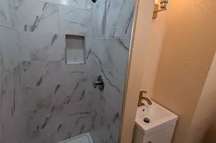 320 Laredo St, Lockhart, TX 78644 - Photo 13