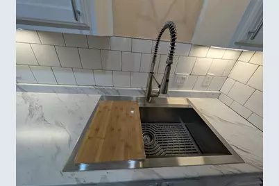 320 Laredo Street, Lockhart, TX 78644 - Photo 7