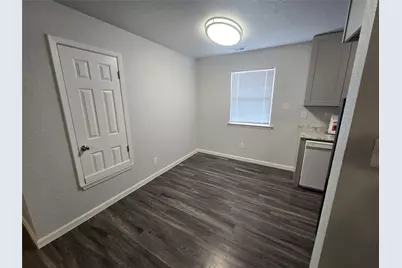 7417 Vintage Hills Drive #D, Austin, TX 78723 - Photo 5