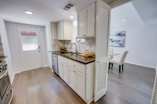 3500 Enfield Rd, Austin, TX 78703 - Photo 17