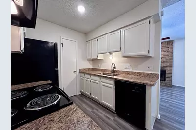 2103 Courtney Street #B, Austin, TX 78745 - Photo 9