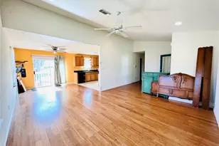 2105 W Gillis Ave, Cameron, TX 76520 - Photo 5