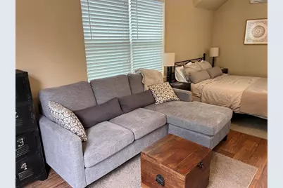 911-B Morrow Street, Austin, TX 78757 - Photo 9