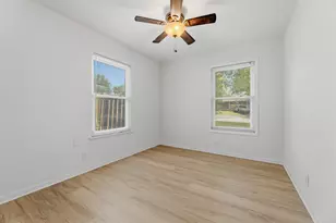 1500 Fairfield Dr, Austin, TX 78757 - Photo 25