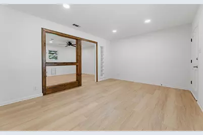 1500 Fairfield Drive, Austin, TX 78757 - Photo 9