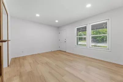 1500 Fairfield Drive, Austin, TX 78757 - Photo 11