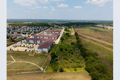 6981 McKinney Falls Parkway, Austin, TX 78744 - Photo 7