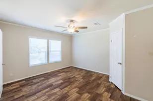 248 Wilbarger Creek Dr, Elgin, TX 78621 - Photo 15