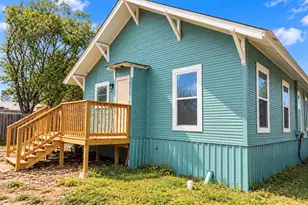 608 E Pecan St, Taylor, TX 76574 - Photo 3