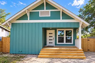 608 E Pecan St, Taylor, TX 76574 - Photo 1
