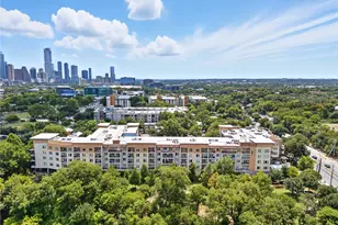1900 Barton Springs Rd, Austin, TX 78704 - Photo 17