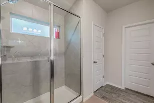 4202 Glendale Ln, Lago Vista, TX 78645 - Photo 11