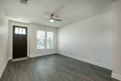 1300 Black Locust Drive W #202, Pflugerville, TX 78660 - Photo 3