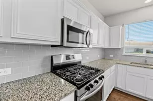 14001 Heywood Dr, Pflugerville, TX 78660 - Photo 17