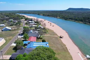 4690 River Oaks Dr, Kingsland, TX 78639 - Photo 3