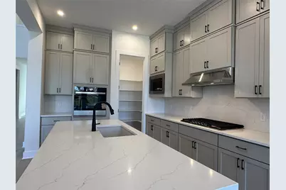 1321 Robin Trail, Round Rock, TX 78681 - Photo 9