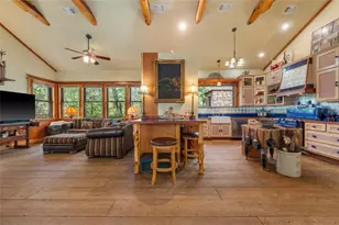 136 Red Fox Ln, Bastrop, TX 78602 - Photo 7