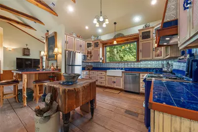 136 Red Fox Lane, Bastrop, TX 78602 - Photo 9