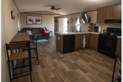 1096 County Road 447, Waelder, TX 78959 - Photo 27