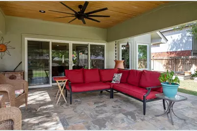 405 Reinhardt Boulevard, Georgetown, TX 78626 - Photo 3