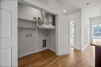 6725 Circle South Road #C-1014, Austin, TX 78745 - Photo 9