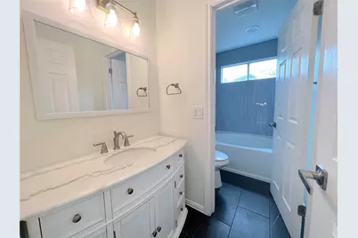 9622 Woodvale Drive, Austin, TX 78729 - Photo 21