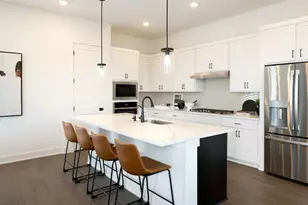 1407 Rambling Rose Rd, Austin, TX 78745 - Photo 5