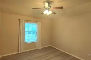 1601 Lions Den, Leander, TX 78641 - Photo 23