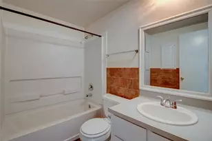 1308 S Pine St, Georgetown, TX 78626 - Photo 17