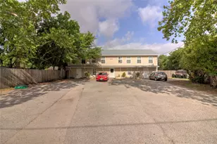 1308 S Pine St, Georgetown, TX 78626 - Photo 3