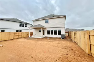 25620 Wheat Seed Ln, Elgin, TX 78621 - Photo 3