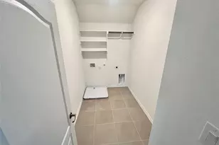 25620 Wheat Seed Ln, Elgin, TX 78621 - Photo 9