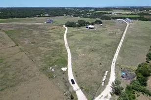 640 Co Rd 226, Florence, TX 76527 - Photo 1
