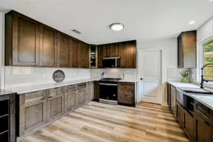 3802 Hawkshead Dr, Austin, TX 78727 - Photo 17