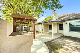 157 Meadowlark Cir, Georgetown, TX 78626 - Photo 17