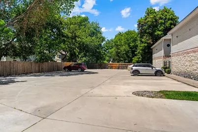2101 S 7th Street, Waco, TX 76706 - Photo 7