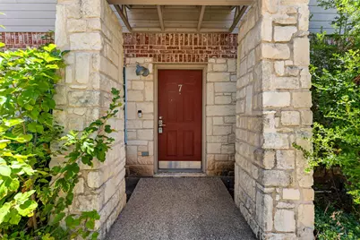 2101 S 7th Street, Waco, TX 76706 - Photo 9