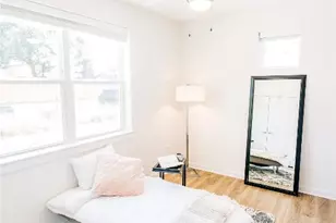 7051 Meadow Lake Blvd, Austin, TX 78744 - Photo 3